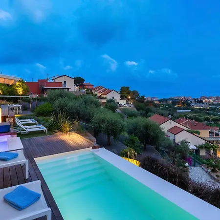 Veretium Villa *